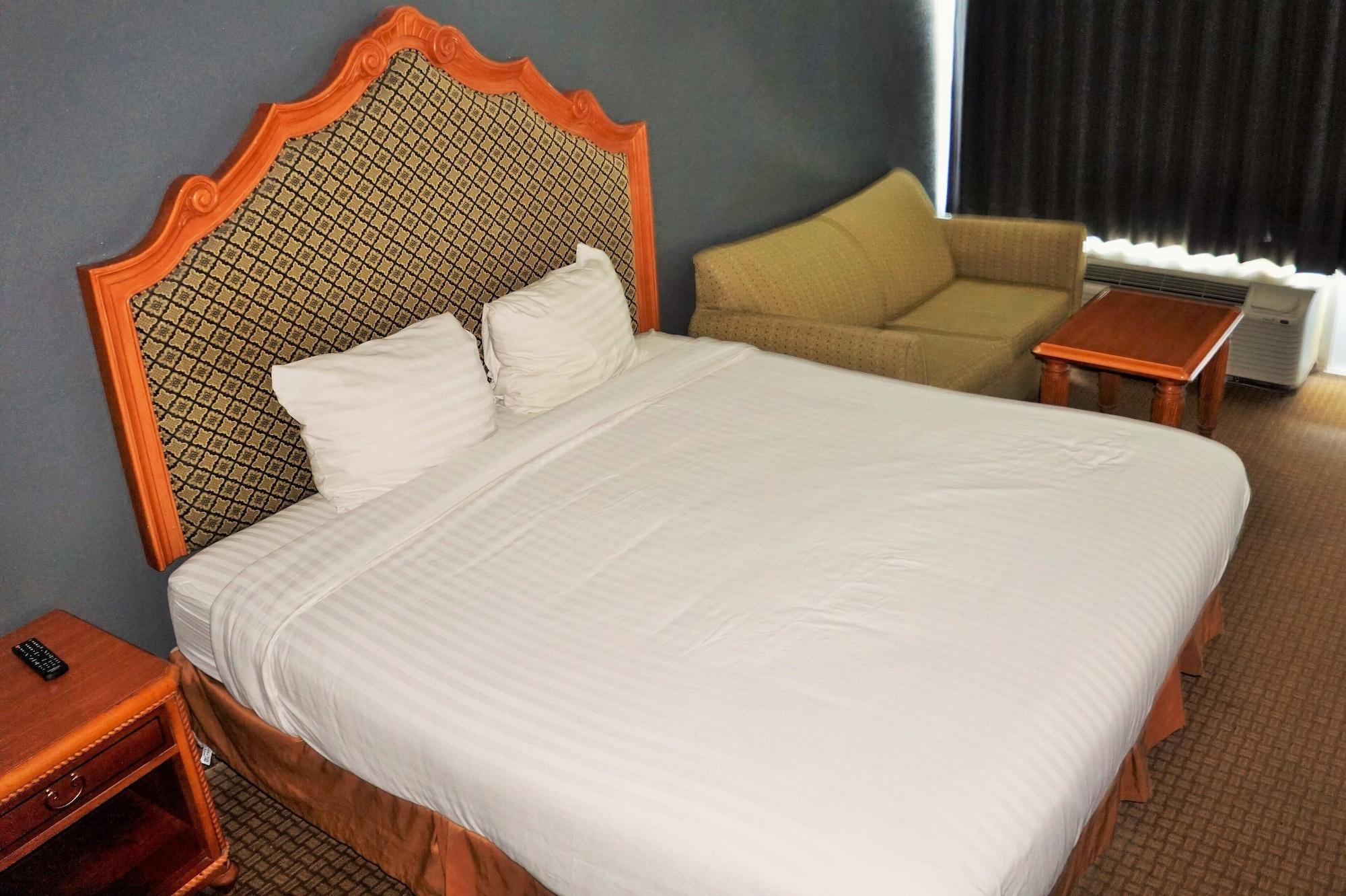 Hotel Elev8 Конро Екстериор снимка